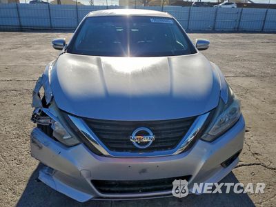 Piąte zdjęcie samochodu w środku: 2017 NISSAN ALTIMA 2.5 VIN:1N4AL3AP7HC171384 - miniatura