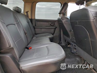 Zdjęcie 10 z 12 samochodu: 2020 RAM 2500 4WD V8 CREW CAB 6.4L VIN:3C6UR5HJ0LG111432 - miniatura