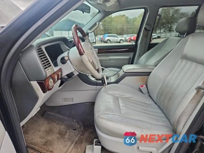 Zdjęcie 7 z 12 samochodu: 2004 LINCOLN AVIATOR VIN:5LMEU68HX4ZJ03864 - miniatura