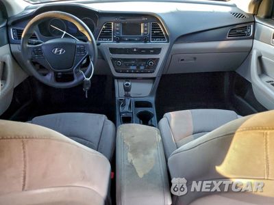 Zdjęcie 8 z 14 samochodu: 2015 HYUNDAI SONATA SPORT VIN:5NPE34AF1FH102359 - miniatura