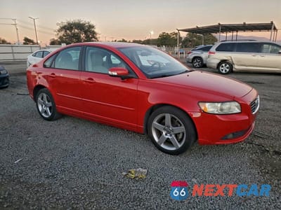 Czwarte zdjęcie samochodu z boku: 2008 VOLVO S40 2.4I VIN:YV1MS382282380357 - miniatura