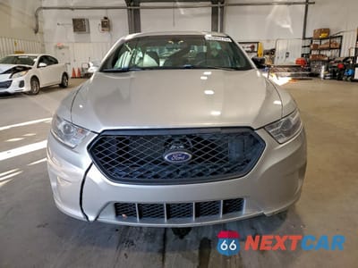 Piąte zdjęcie samochodu w środku: 2015 FORD TAURUS POLICE INTERCEPTOR VIN:1FAHP2MK3FG154438 - miniatura