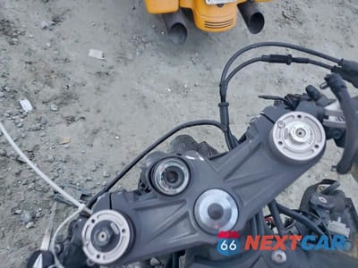 Zdjęcie 7 z 9 samochodu: 2020 KAWASAKI ZX636 K VIN:JKBZXJH17LA005996 - miniatura