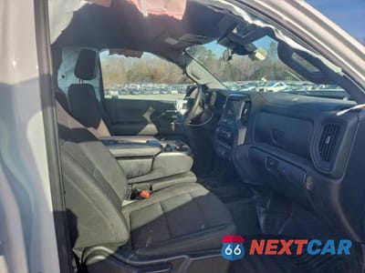 Zdjęcie 10 z 12 samochodu: 2022 CHEVROLET SILVERADO C1500 VIN:3GCNAAED1NG550850 - miniatura
