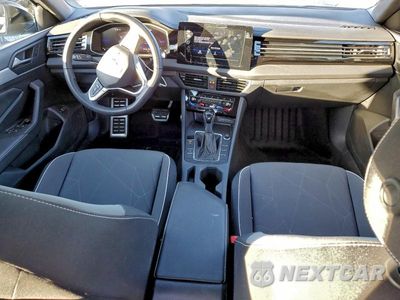 Zdjęcie 8 z 12 samochodu: 2025 VOLKSWAGEN JETTA SPORT VIN:3VWBX7BU1SM054434 - miniatura
