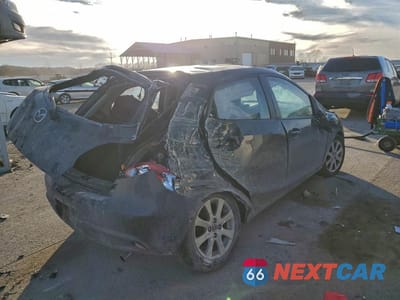 Trzecie zdjęcie samochodu z tyłu: 2013 MAZDA MAZDA2 VIN:JM1DE1LY1D0164552 - miniatura