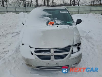 Piąte zdjęcie samochodu w środku: 2005 DODGE GRAND CARAVAN SE VIN:1D4GP24R15B232443 - miniatura