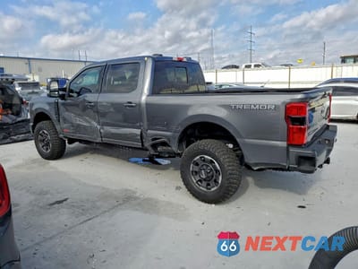 Drugie zdjęcie samochodu z przodu: 2023 FORD F250 SUPER DUTY VIN:1FT8W2BM1PED15500 - miniatura