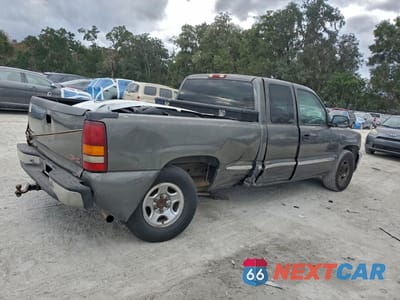 Trzecie zdjęcie samochodu z tyłu: 2002 GMC NEW SIERRA C1500 VIN:2GTEC19V321275337 - miniatura