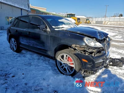 Czwarte zdjęcie samochodu z boku: 2010 PORSCHE CAYENNE GTS VIN:WP1AD2AP7ALA61408 - miniatura