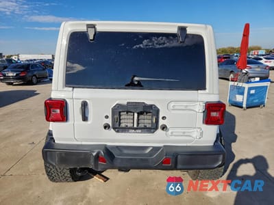 Zdjęcie 6 z 12 samochodu: 2022 JEEP WRANGLER UNLIMITED SAHARA VIN:1C4HJXEN0NW251764 - miniatura