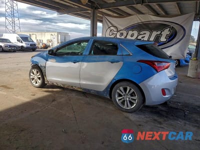 Drugie zdjęcie samochodu z przodu: 2016 HYUNDAI ELANTRA GT VIN:KMHD35LH1GU305366 - miniatura