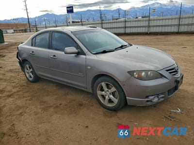 Czwarte zdjęcie samochodu z boku: 2004 MAZDA 3 S VIN:JM1BK323441202173 - miniatura