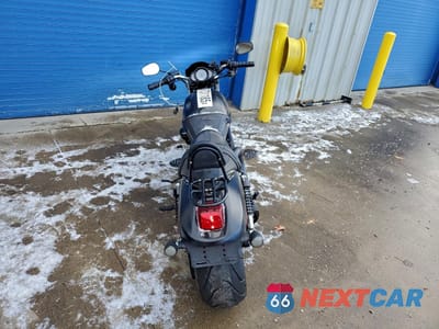 Czwarte zdjęcie samochodu z boku: 2008 HARLEY-DAVIDSON VRSCDX VIN:1HD1HHH138K803988 - miniatura