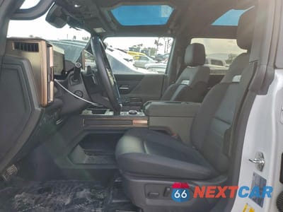 Zdjęcie 7 z 13 samochodu: 2024 GMC HUMMER SUV 3X VIN:1GKB0RDCXRU114261 - miniatura