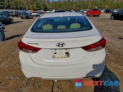 Zdjęcie 6 z 12 samochodu: 2012 HYUNDAI ELANTRA GLS VIN:5NPDH4AE4CH127451 - miniatura