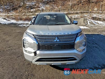 Piąte zdjęcie samochodu w środku: 2022 MITSUBISHI OUTLANDER SE VIN:JA4J4UA84NZ080453 - miniatura