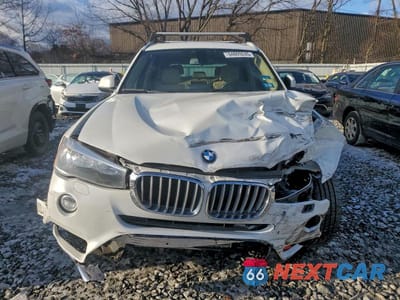 Piąte zdjęcie samochodu w środku: 2017 BMW X3 XDRIVE28I VIN:5UXWX9C39H0T22338 - miniatura