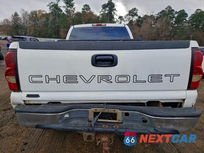 Zdjęcie 6 z 14 samochodu: 2001 CHEVROLET SILVERADO K2500 HEAVY DUTY VIN:1GCHK29U31E245846 - miniatura