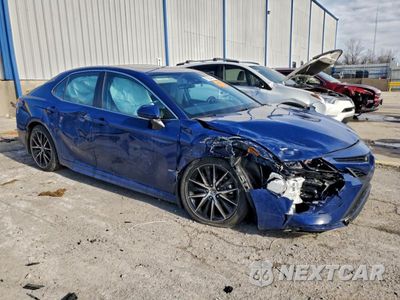 Czwarte zdjęcie samochodu z boku: 2024 TOYOTA CAMRY SE NIGHT SHADE VIN:4T1G11AK3RU195076 - miniatura