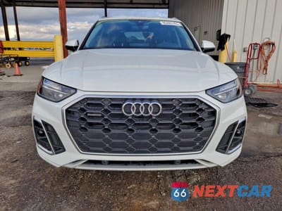 Piąte zdjęcie samochodu w środku: 2023 AUDI Q5 PREMIUM 45 VIN:WA1GAAFYXP2160099 - miniatura
