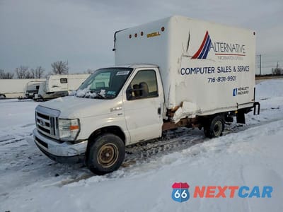2009 FORD E350 BOX TRUCK 1FDSE35L39DA18668 - główne zdjęcie licytacji z USA - miniatura