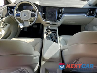 Zdjęcie 8 z 13 samochodu: 2020 VOLVO S60 T5 MOMENTUM VIN:7JR102FK7LG041909 - miniatura