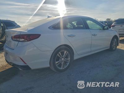 Trzecie zdjęcie samochodu z tyłu: 2018 HYUNDAI SONATA SPORT VIN:5NPE34AF6JH613607 - miniatura