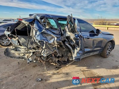 Trzecie zdjęcie samochodu z tyłu: 2023 VOLVO XC60 ULTIMATE VIN:YV4062RA5P1364390 - miniatura