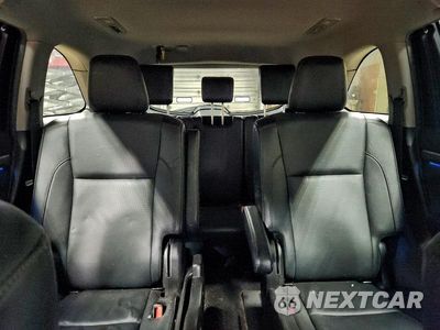 Zdjęcie 10 z 12 samochodu: 2019 TOYOTA HIGHLANDER LIMITED VIN:5TDDZRFHXKS741331 - miniatura