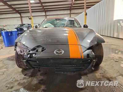 Piąte zdjęcie samochodu w środku: 2019 MAZDA MX-5 MIATA CLUB VIN:JM1NDAL78K0311686 - miniatura