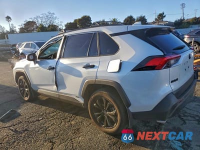Drugie zdjęcie samochodu z przodu: 2024 TOYOTA RAV4 XLE PREMIUM VIN:JTMB6RFV6RJ056840 - miniatura
