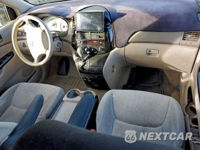 Zdjęcie 8 z 13 samochodu: 2004 TOYOTA SIENNA CE VIN:5TDZA23C64S005468 - miniatura