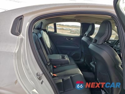 Zdjęcie 10 z 13 samochodu: 2025 VOLVO S60 CORE VIN:7JRL12GJ9SG362425 - miniatura