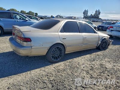 Trzecie zdjęcie samochodu z tyłu: 1999 TOYOTA CAMRY LE VIN:JT2BG22K4X0347347 - miniatura
