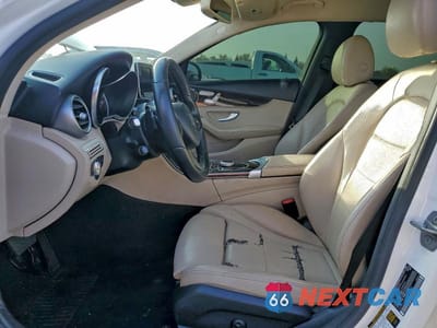 Zdjęcie 7 z 11 samochodu: 2017 MERCEDES-BENZ C 300 VIN:55SWF4JB9HU202122 - miniatura