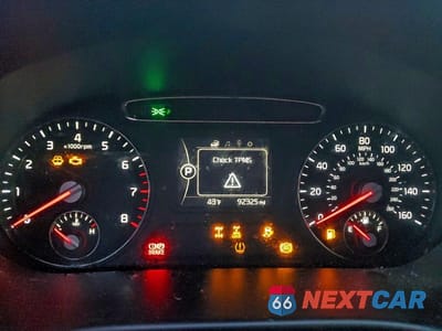 Zdjęcie 9 z 12 samochodu: 2017 KIA SORENTO LX VIN:5XYPGDA3XHG284267 - miniatura