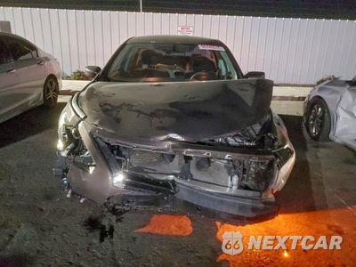 Piąte zdjęcie samochodu w środku: 2015 NISSAN ALTIMA 2.5 VIN:1N4AL3AP3FN882405 - miniatura