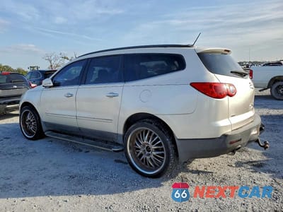 Drugie zdjęcie samochodu z przodu: 2011 CHEVROLET TRAVERSE LTZ VIN:1GNKVLED1BJ125469 - miniatura