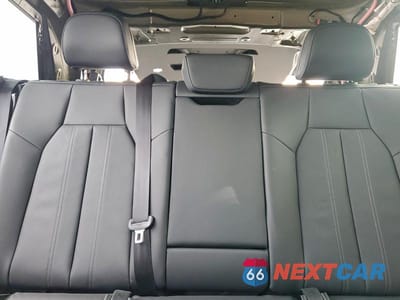 Zdjęcie 10 z 13 samochodu: 2025 AUDI Q6 E-TRON PREMIUM VIN:WA114BGF0SA072743 - miniatura