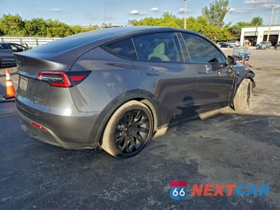 Trzecie zdjęcie samochodu z tyłu: 2021 TESLA MODEL Y VIN:5YJYGDEE8MF230726 - miniatura