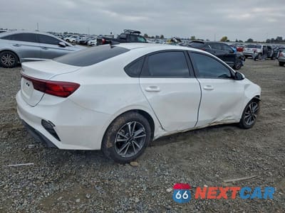 Trzecie zdjęcie samochodu z tyłu: 2024 KIA FORTE LX VIN:3KPF24AD2RE798793 - miniatura