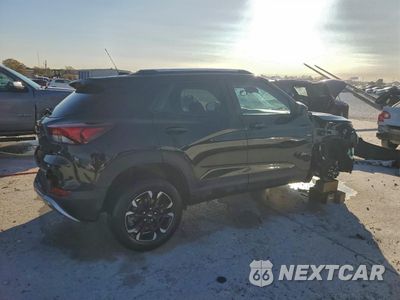 Trzecie zdjęcie samochodu z tyłu: 2023 CHEVROLET TRAILBLAZER LT VIN:KL79MPS28PB051289 - miniatura