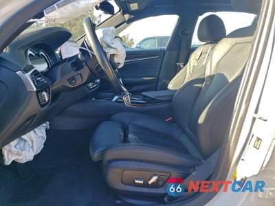 Zdjęcie 7 z 12 samochodu: 2019 BMW 530E VIN:WBAJA9C54KB393986 - miniatura