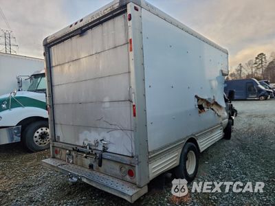 Trzecie zdjęcie samochodu z tyłu: 2008 FORD E 450 SUPER DUTY C VIN:1FDXE45S28DB21291 - miniatura