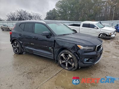 Czwarte zdjęcie samochodu z boku: 2019 VOLVO XC40 T5 MOMENTUM VIN:YV4162UK0K2120492 - miniatura
