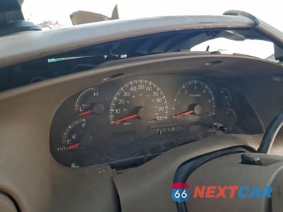 Zdjęcie 9 z 14 samochodu: 2000 FORD EXPEDITION EDDIE BAUER VIN:1FMRU17L2YLA74303 - miniatura