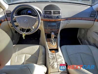 Zdjęcie 8 z 12 samochodu: 2003 MERCEDES-BENZ E 320 VIN:WDBUF65J83X111992 - miniatura