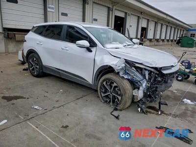 Czwarte zdjęcie samochodu z boku: 2024 KIA SPORTAGE EX VIN:5XYK33DFXRG224450 - miniatura