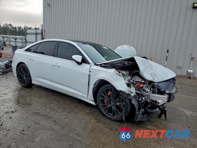 Czwarte zdjęcie samochodu z boku: 2022 AUDI A6 PREMIUM PLUS VIN:WAUL2BF20NN060170 - miniatura